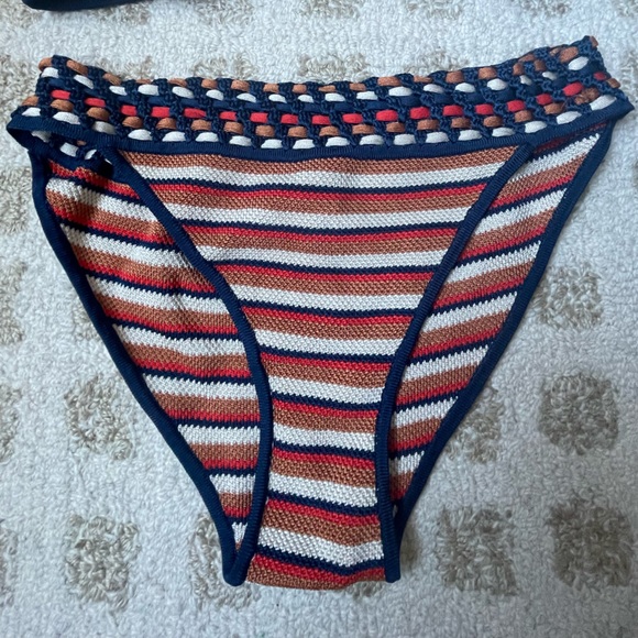 SOLID & STRIPED RE/DONE crochet bikini bottom - Picture 2 of 5